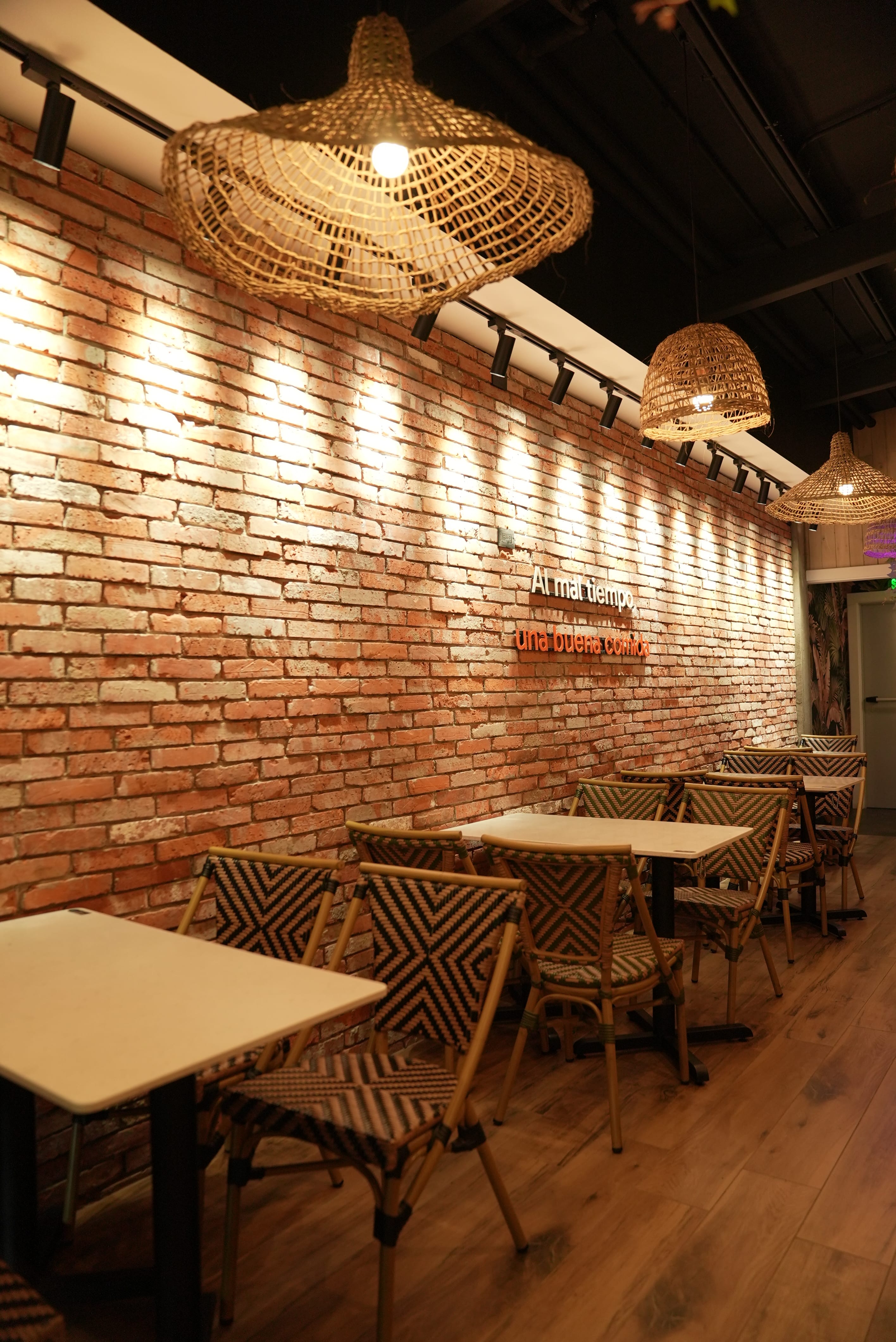 Teja Food — platos preparados con ingredientes locales